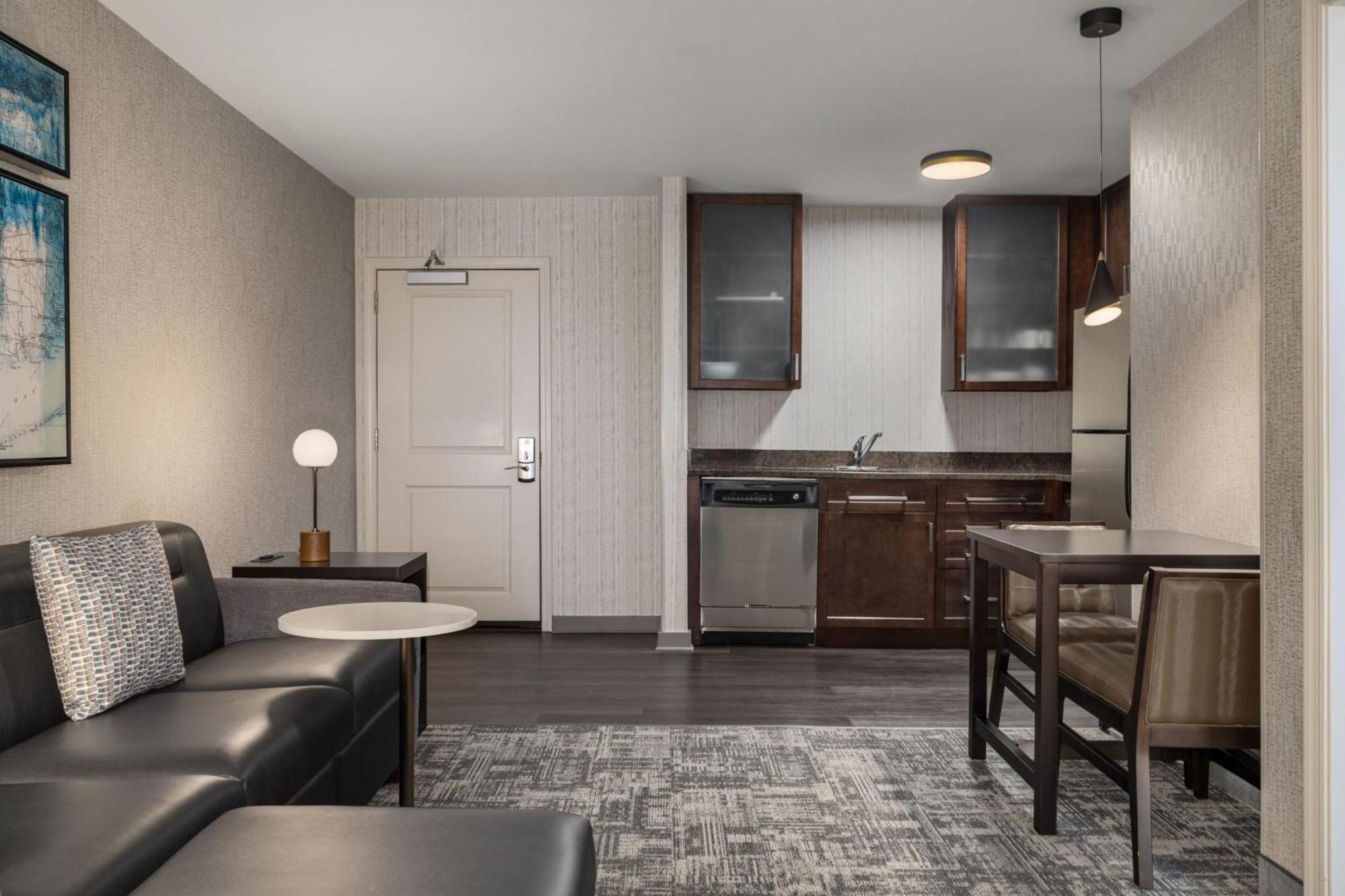 Residence Inn By Marriott Long Island Islip/Courthouse Complex Central Islip Exteriör bild